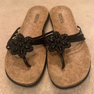 Kenneth Cole Reaction Women’s Glam in Bloom black beaded flower flip flop